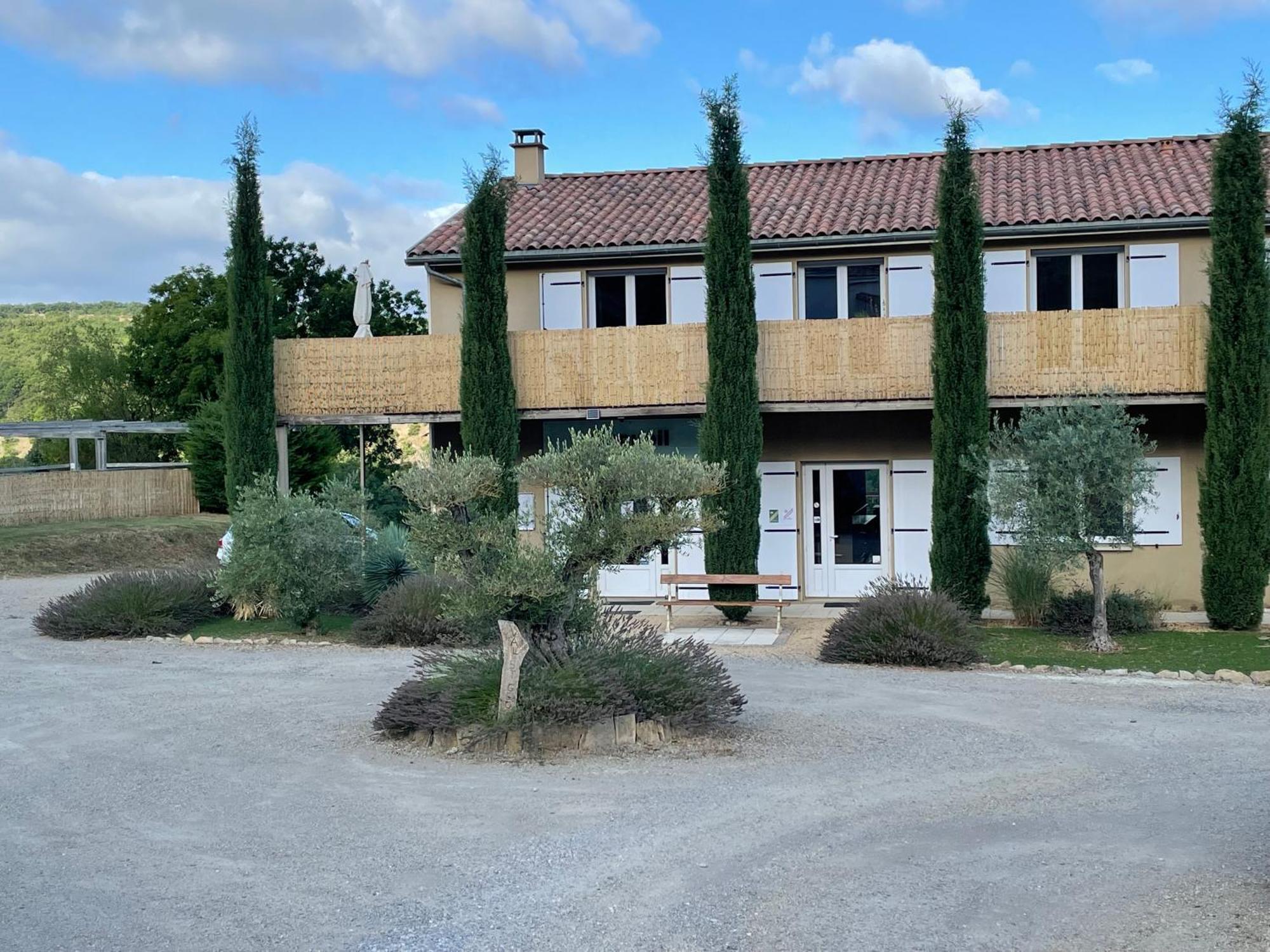 Hotel Val St Georges Saint-Georges-de-Luzençon Zewnętrze zdjęcie